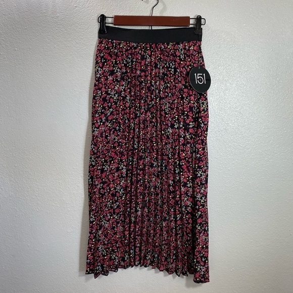 NWT One 5 One floral midi pleated skirt size S - Picture 2 of 8